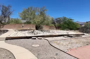 7281 E Clayridge Dr, Tucson, AZ 85750 - Photo 15