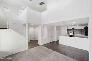 4162 N Thurston Ln, Tucson, AZ 85705 - Photo 5