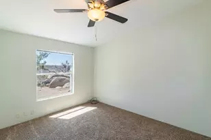 1040 W Barbara Pl, Oracle, AZ 85623 - Photo 13
