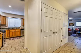 11 W Forrest Feezor St, Corona de Tucson, AZ 85641 - Photo 9