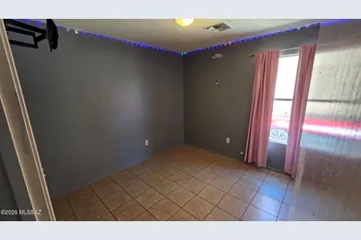 2399 E Calle Lena Verde, Tucson, AZ 85706 - Photo 7