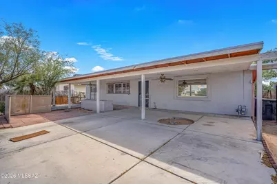 2010 S Amalia Avenue, Tucson, AZ 85713 - Photo 3