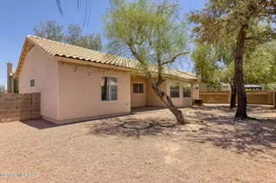 9025 N Clover Way, Tucson, AZ 85743 - Photo 29