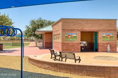 9025 N Clover Way, Tucson, AZ 85743 - Photo 37