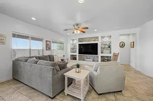 21458 E Patriot Ln, Red Rock, AZ 85145 - Photo 9