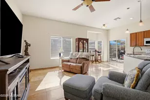 13489 N Holly Grape Dr, Marana, AZ 85658 - Photo 9