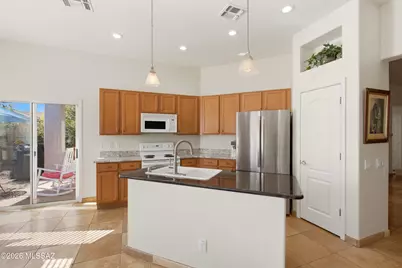 13489 N Holly Grape Drive, Marana, AZ 85658 - Photo 15