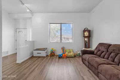 5951 N Belbrook Drive, Tucson, AZ 85741 - Photo 11