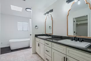 6902 N Camino de las Candelas, Tucson, AZ 85718 - Photo 23