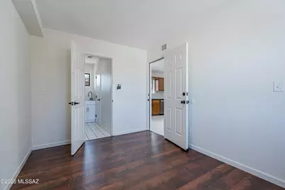 6902 N Camino De Las Candelas, Tucson, AZ 85718 - Photo 15