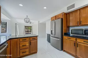 6902 N Camino de las Candelas, Tucson, AZ 85718 - Photo 13