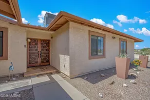 6902 N Camino de las Candelas, Tucson, AZ 85718 - Photo 3