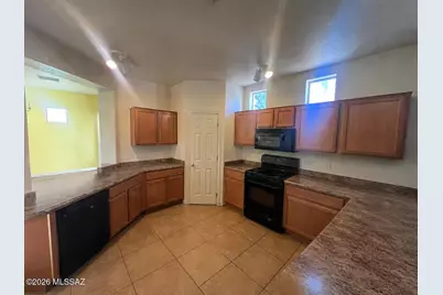 224 E Camino Del Pinsapo, Sahuarita, AZ 85629 - Photo 9
