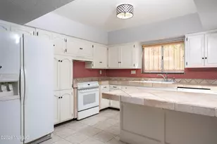 6770 E 3rd St, Tucson, AZ 85710 - Photo 7