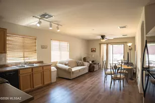 9945 E Apache Rain Dr, Tucson, AZ 85748 - Photo 13