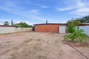 6989 E Casey Pl, Tucson, AZ 85730 - Photo 33