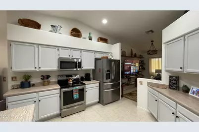 55 N Wellspring Drive, Green Valley, AZ 85614 - Photo 11