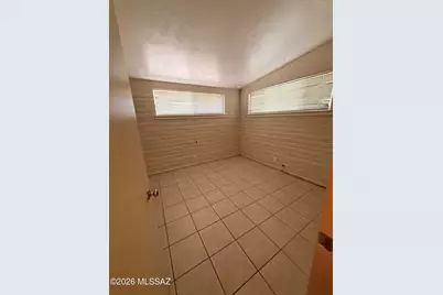 6926 E Kirkland Drive, Tucson, AZ 85710 - Photo 15