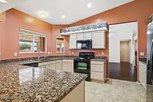 1505 W Belfry Ct, Green Valley, AZ 85622 - Photo 7