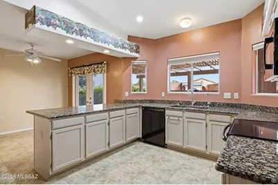 1505 W Belfry Court, Green Valley, AZ 85622 - Photo 17