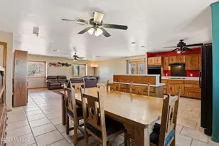 10855 W Mile Wide Rd, Tucson, AZ 85743 - Photo 15
