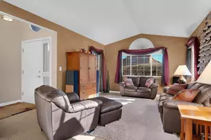 8911 N Palm Brook Dr, Tucson, AZ 85743 - Photo 5