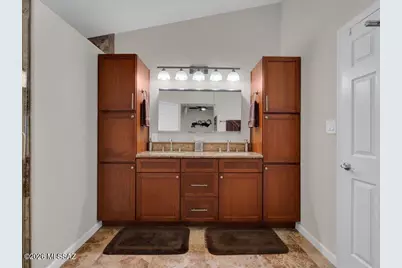 8911 N Palm Brook Drive, Tucson, AZ 85743 - Photo 19