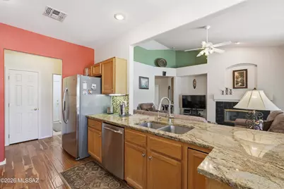 532 E Marshall Peak Drive, Oro Valley, AZ 85755 - Photo 17