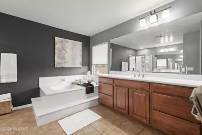 11906 N Mesquite Hollow Drive, Oro Valley, AZ 85737 - Photo 35