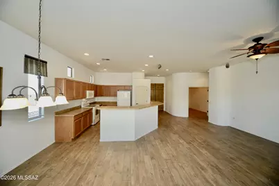 938 W Ashworth Road, Green Valley, AZ 85614 - Photo 13