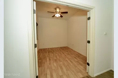 938 W Ashworth Road, Green Valley, AZ 85614 - Photo 9
