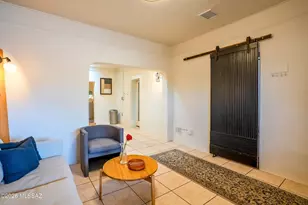 1011 S 8th Ave, Tucson, AZ 85701 - Photo 5