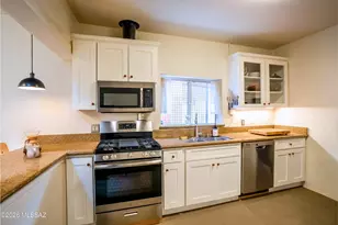 1011 S 8th Ave, Tucson, AZ 85701 - Photo 9