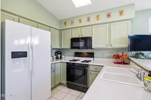 14380 N Carissa Dr, Oro Valley, AZ 85755 - Photo 17
