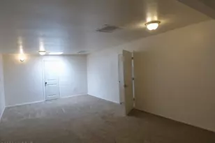 1029 E Irwin Pl, Tucson, AZ 85719 - Photo 13