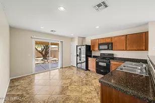 5076 E Fishhook Ct, Tucson, AZ 85756 - Photo 7