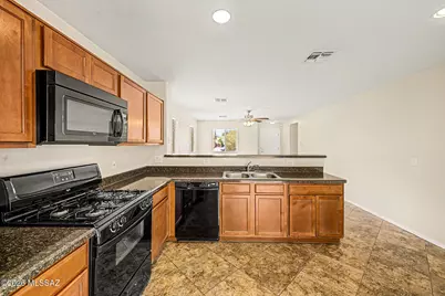 5076 E Fishhook Court, Tucson, AZ 85756 - Photo 9