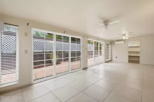 2465 N Camino Reloj, Green Valley, AZ 85614 - Photo 23