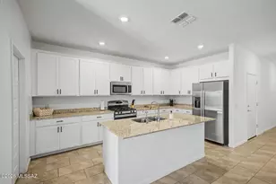 10599 W Kerrigan Ln, Marana, AZ 85653 - Photo 11