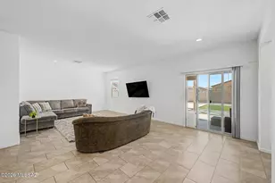 10599 W Kerrigan Ln, Marana, AZ 85653 - Photo 7