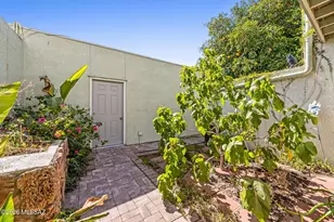 7832 N La CaÃ±ada Dr, Tucson, AZ 85704 - Photo 27