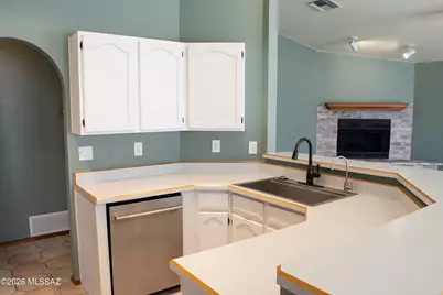 9661 E Caldwell Drive, Tucson, AZ 85747 - Photo 13