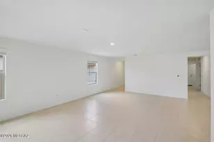 10018 E Lebaron Dr, Tucson, AZ 85747 - Photo 7