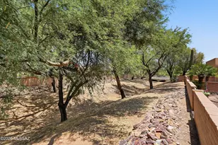592 W Crenshaw Ln, Green Valley, AZ 85614 - Photo 49