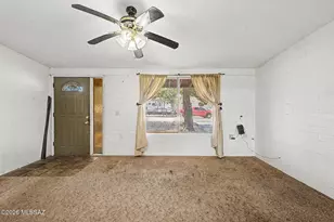 128 W William Carey St, Corona de Tucson, AZ 85641 - Photo 5