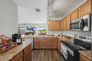 6863 S Cottontail Run Ave, Tucson, AZ 85756 - Photo 11