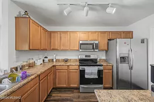 6863 S Cottontail Run Ave, Tucson, AZ 85756 - Photo 9