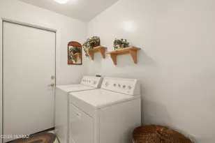 2487 E Big View Dr, Oro Valley, AZ 85755 - Photo 9