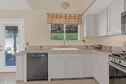 2972 W Pepper Drive, Tucson, AZ 85741 - Photo 9