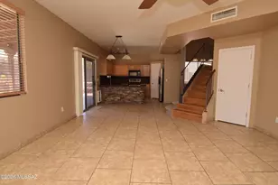 10226 E Desert Eden Pl, Tucson, AZ 85747 - Photo 11